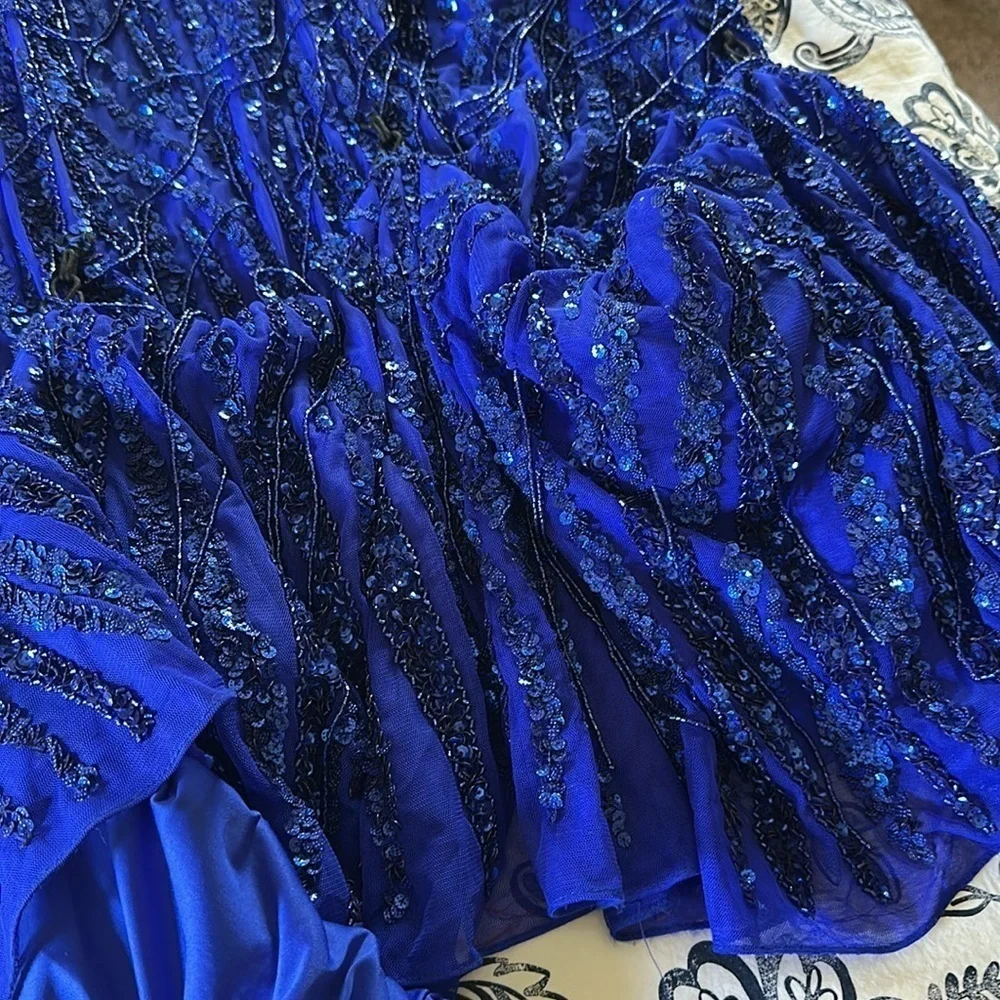 Amarra Cobalt Blue Beaded Dangles Spaghetti Strap Gown Women’s Size 2 Prom Dress - Picture 15 of 15